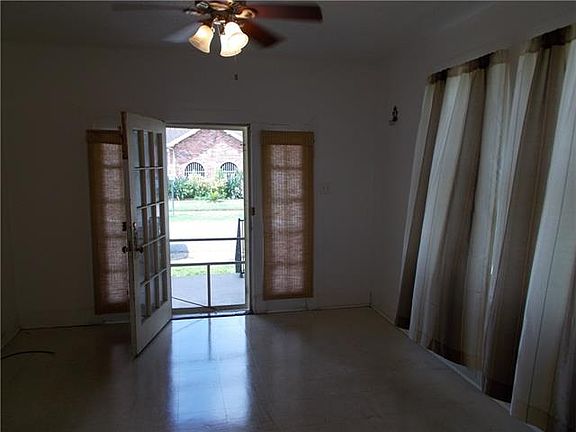 5th image of 2937 Serantine St