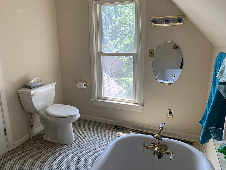 342 Elm St — Photo 16
