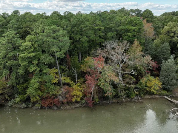 45 Shore Ln, Kinsale, VA 22488