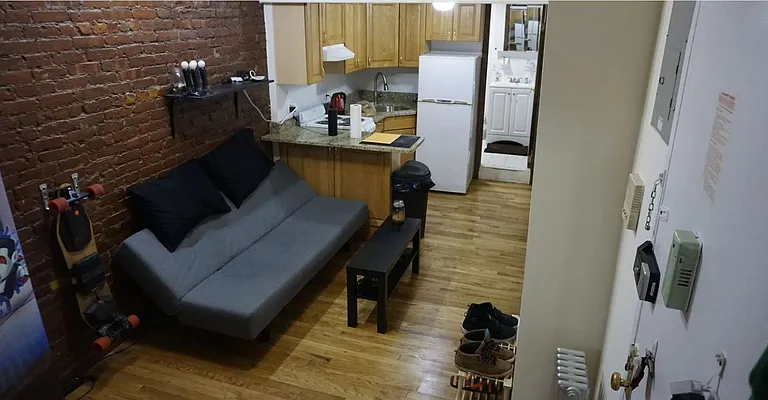 Rented by Chartwell Manhattan Realty | media 2