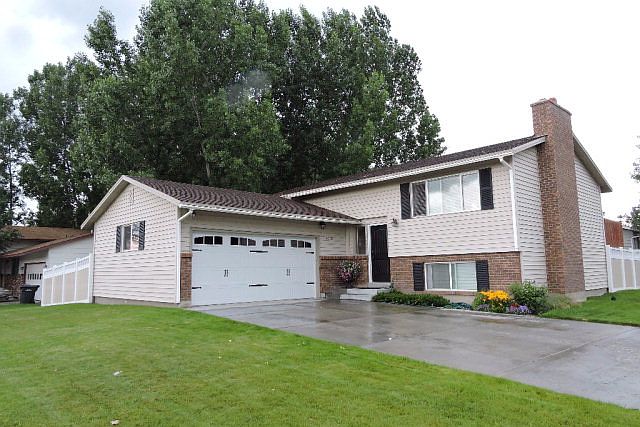 1st image of 2025 Claredot Dr