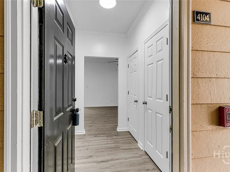 4104 Walden Park Dr — Photo 3