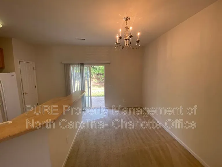 304 Hancock Union Ln — Photo 8