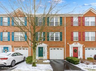 28 Abby Rd, Farmingdale, NJ 07727