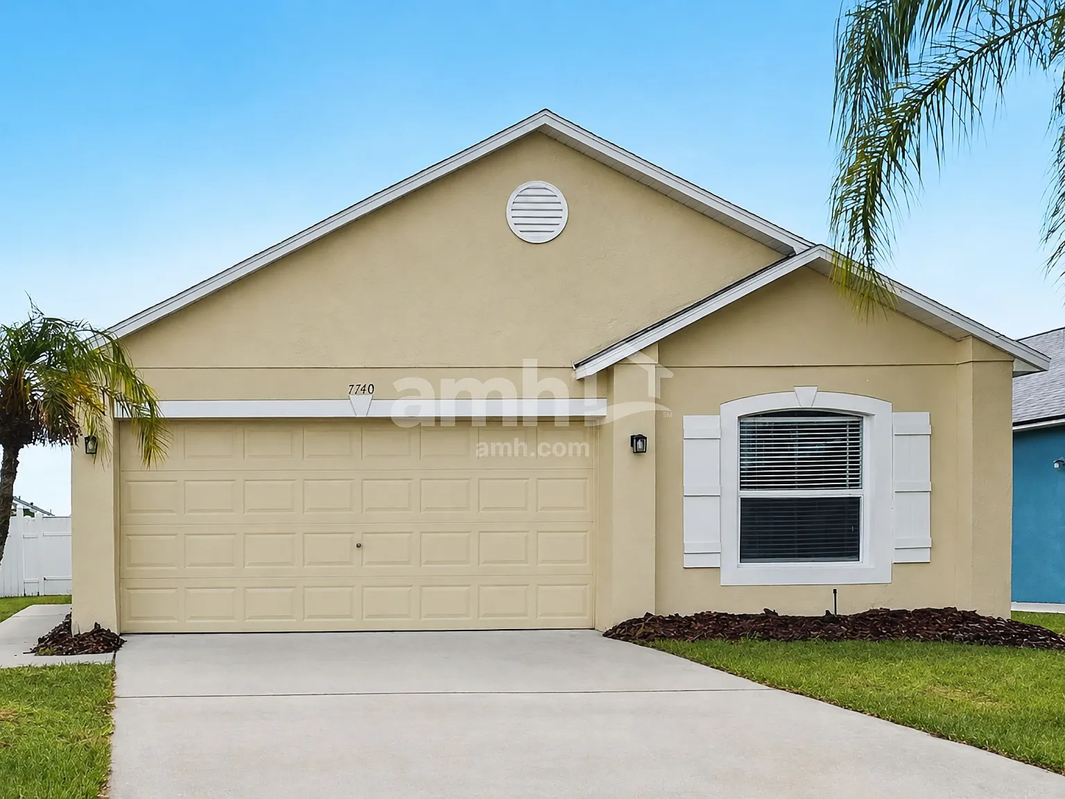 3 bed, 2.0 bath, 1273 sqft, $2,260 — Photo 1