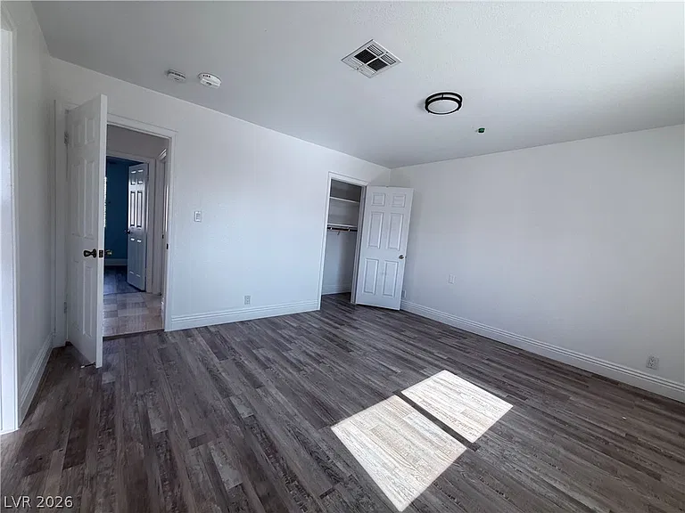 8620 Cremona Dr — Photo 18
