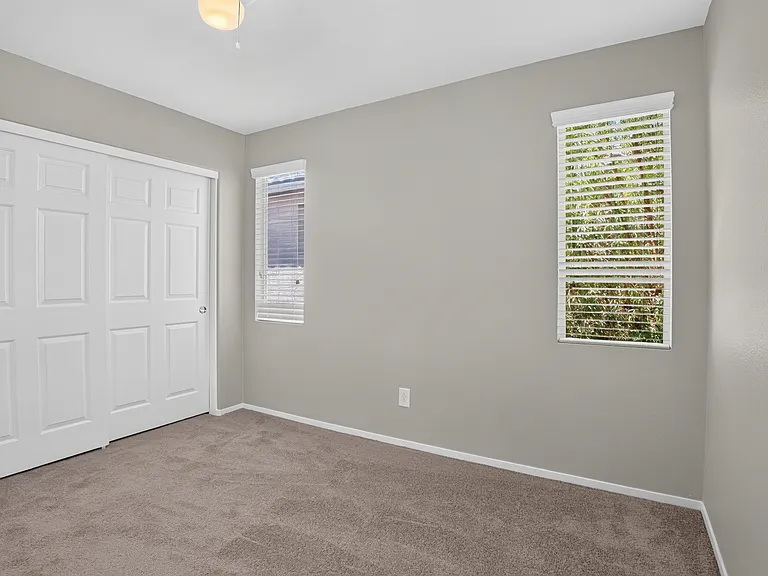10643 Forum Peak Ln — Photo 32
