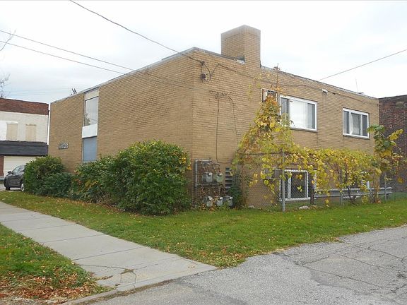 2nd image of 3805 Sackett Ave