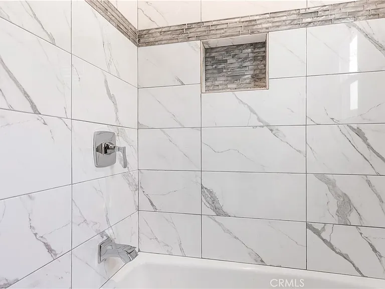 517 N Chalburn Ave — Photo 20