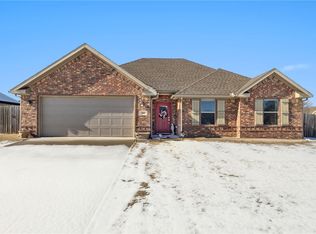 761 Captain Marshal St, Prairie Grove, AR 72753