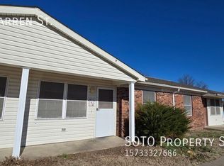 712 W Warren St, Charleston, MO 63834