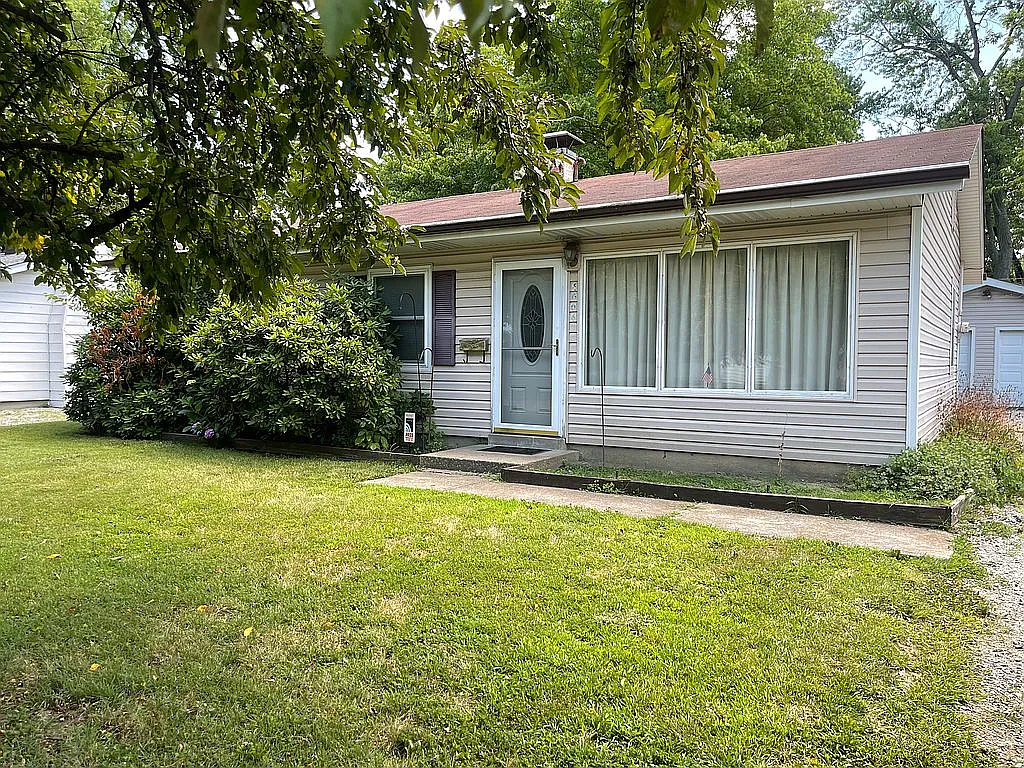 4006 Memorial Dr photo 1