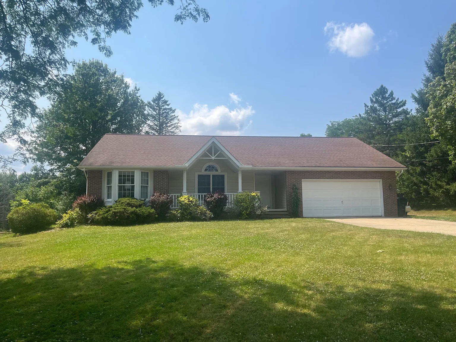 N Meadowpark Dr, Walton Hills — Photo 1