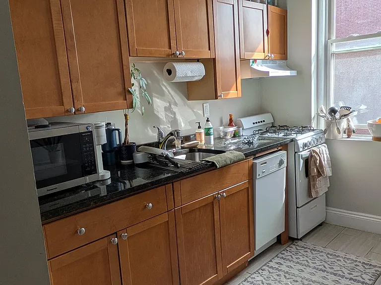 1185 Commonwealth Ave #7 — Photo 12