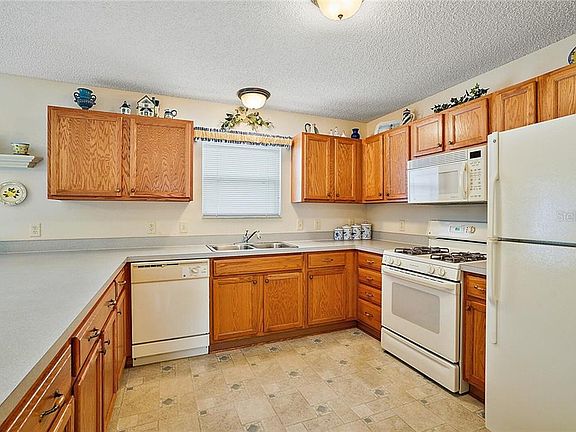 4th image of 17664 SE 84th Peyton Ct