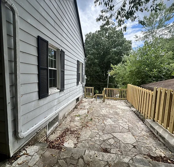 1219 East Dr — Photo 14