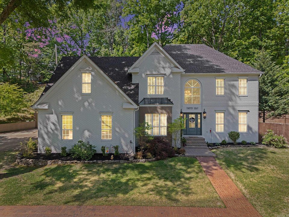 1st image of 28 Wynnewood Dr N