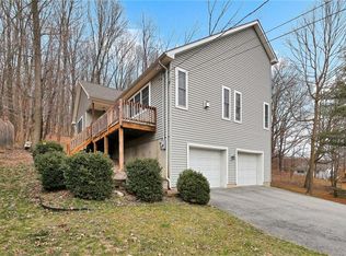 66 Main St, Unionville, NY 10988