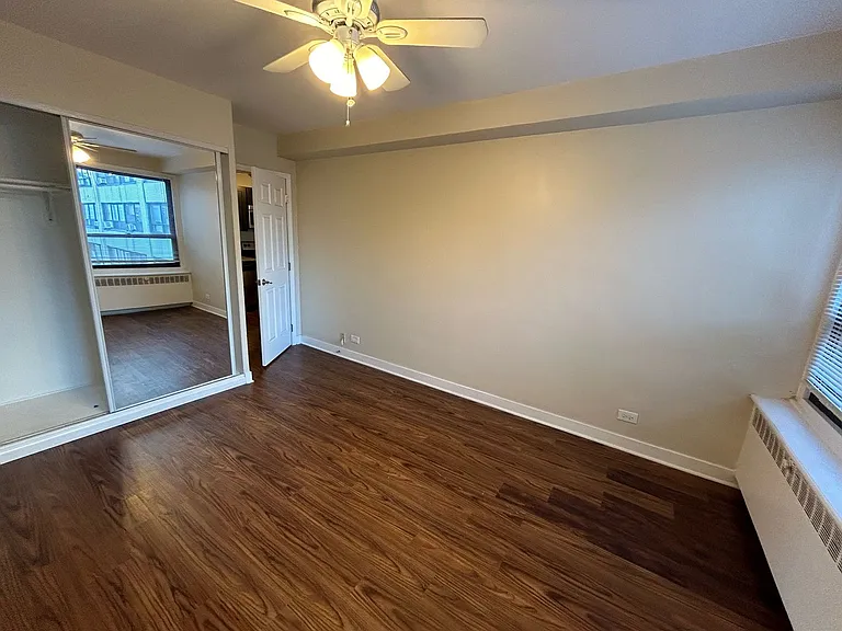 4180 Marine Terrace Apartments — Photo 184