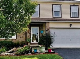 1530 Fox Fire Dr, Marysville, OH 43040