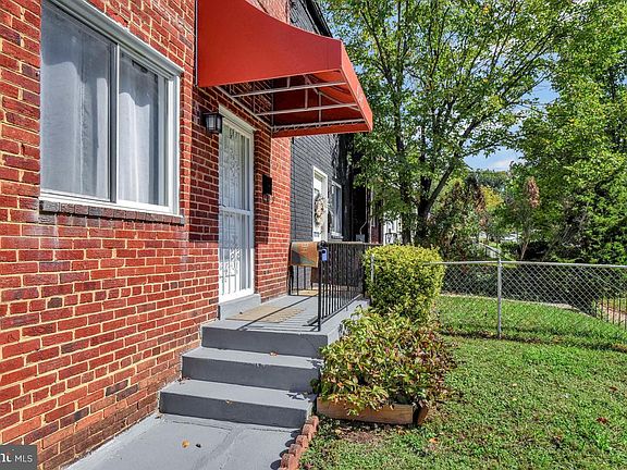 3rd image of 4348 D St SE