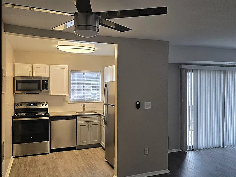 700 Heritage Ln — Photo 28