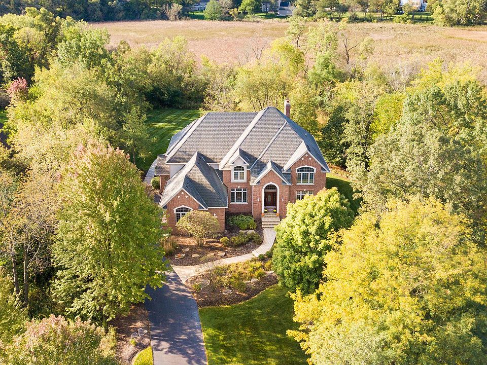 1st image of 38W665 Forest Glen Ct