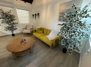 405-417 N. Euclid Ave., Pasadena, CA 91101
