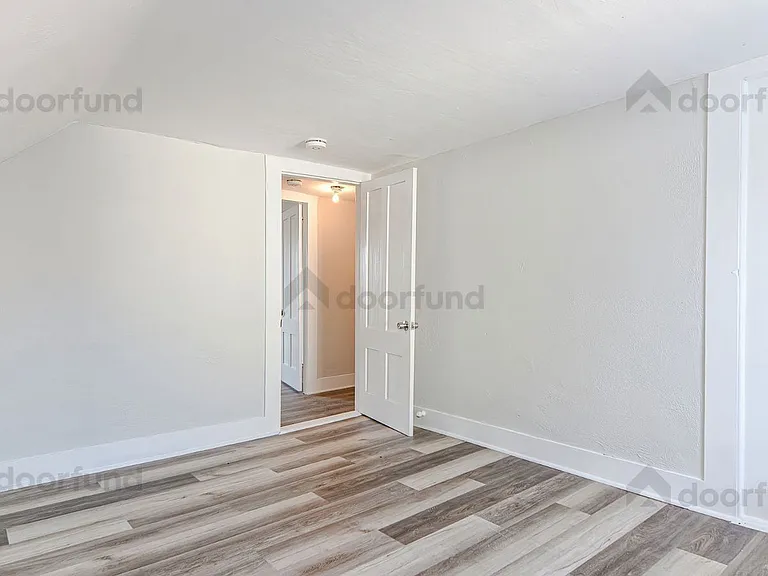 11 Pleasant St #7 — Photo 17