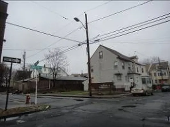 461 Hamilton Ave, Paterson, NJ 07514