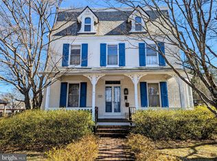 218 E Court St, Doylestown, PA 18901