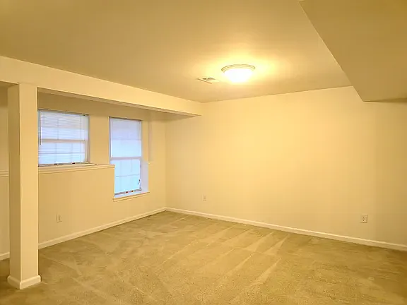 1309 Madison Ln — Photo 14