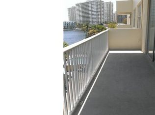 137 Golden Isles Dr APT 401, Hallandale, FL 33009