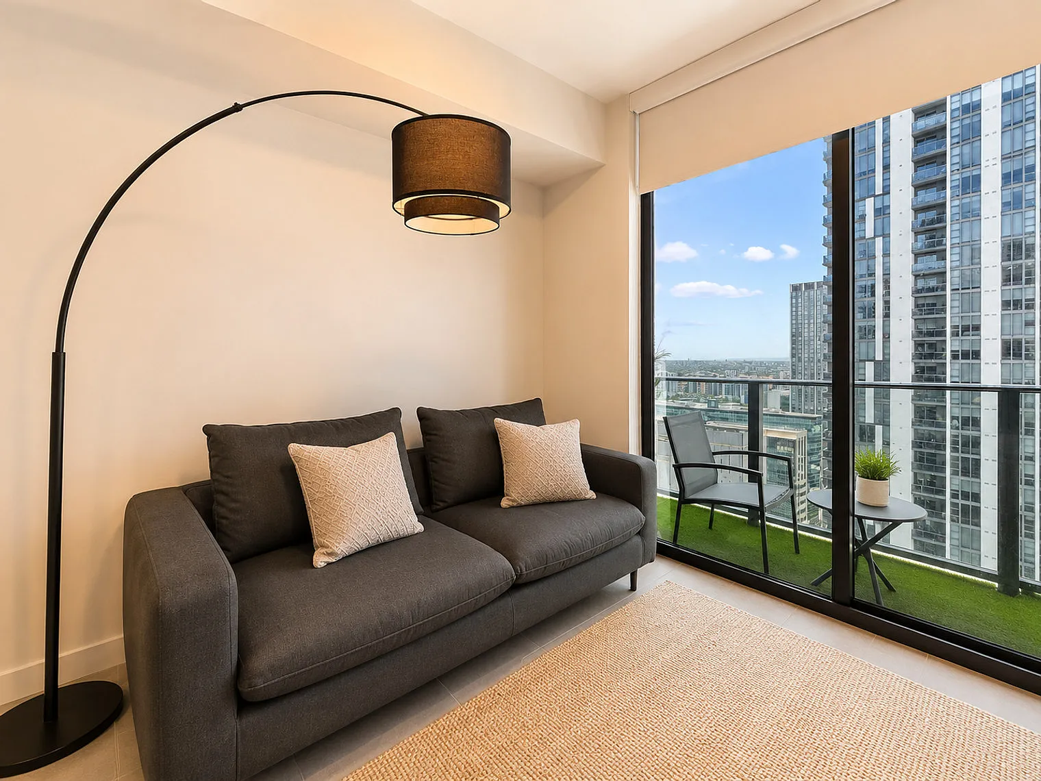 Studio, 1.0 bath, 742 sqft, $6,697 — Photo 2
