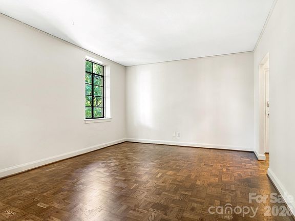4th image of 1121 Myrtle Ave APT 10