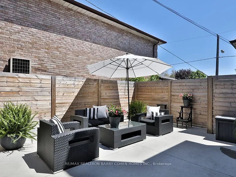 365 Harvie Ave — Photo 24