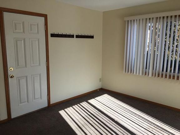 Family Room & Door to Garage