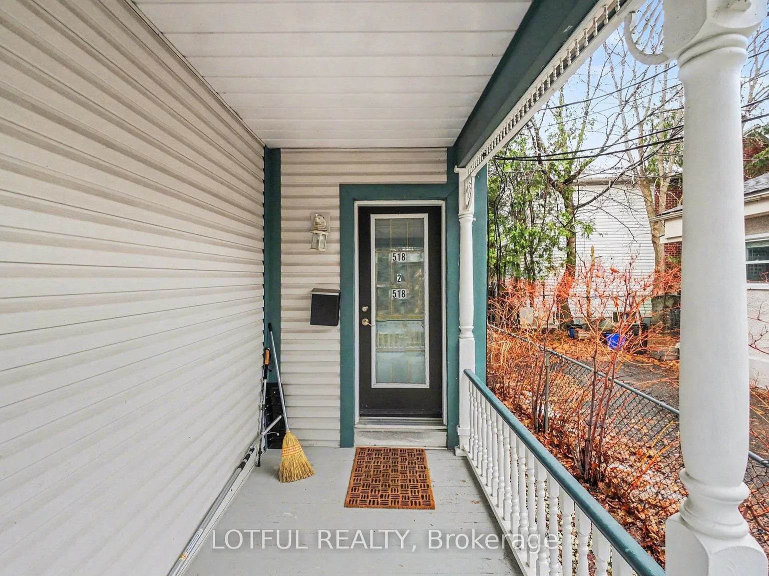 Studio, $1,400 — Photo 4