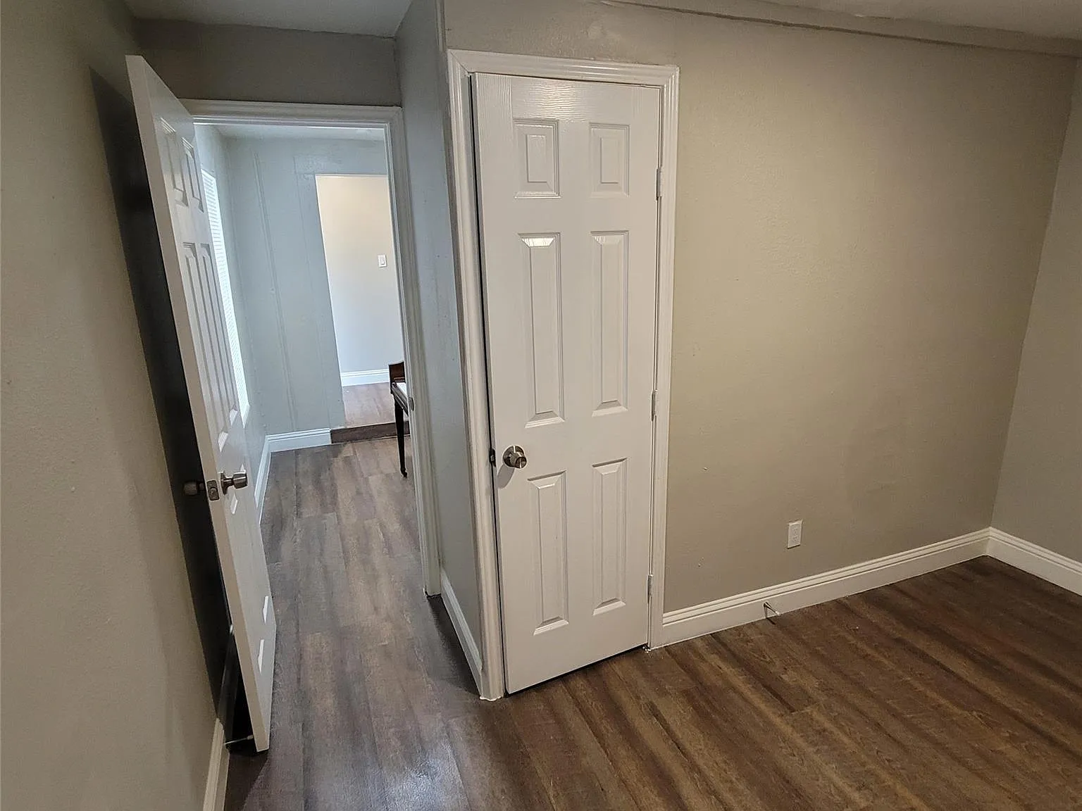 3 bed, 2.0 bath, 1400 sqft, $1,700 — Photo 3