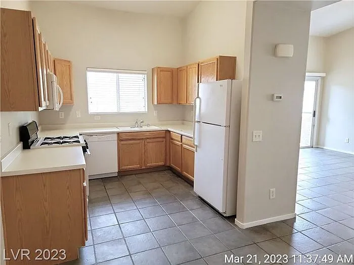 2152 Quarry Ridge St #202 — Photo 6