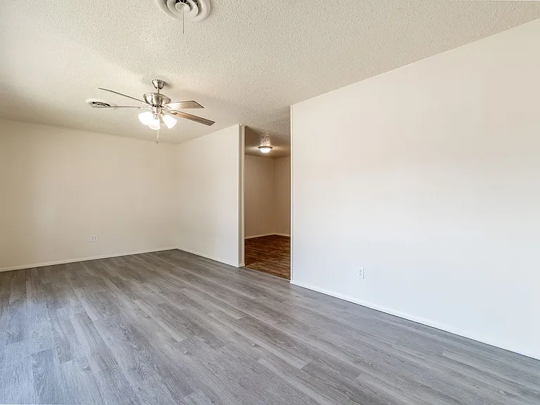 8022 Highway 271 S #C — Photo 4