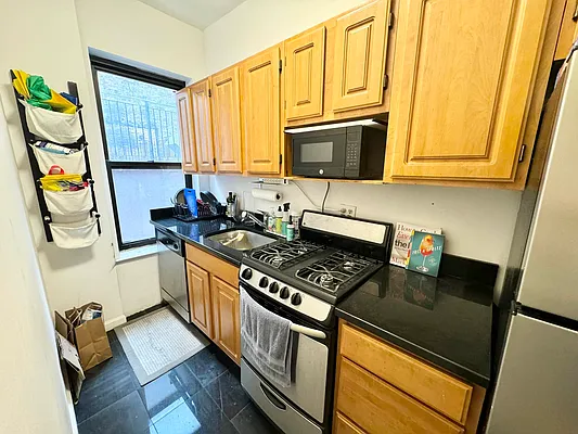 Rented by J PRESTON AND ASSOCIATES INC | media 11