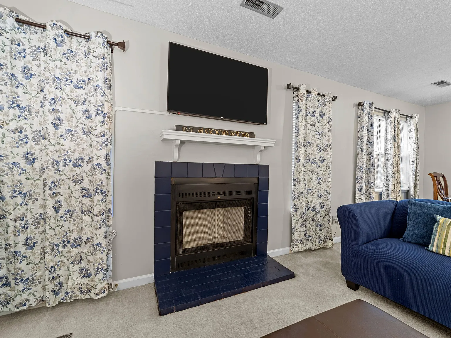 2 bed, $1,700 — Photo 3