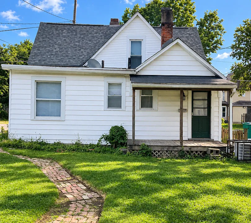 111 W Oakland Ave