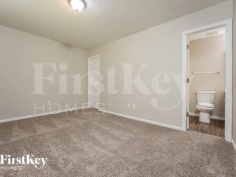 7983 Long Shadow Ln — Photo 14