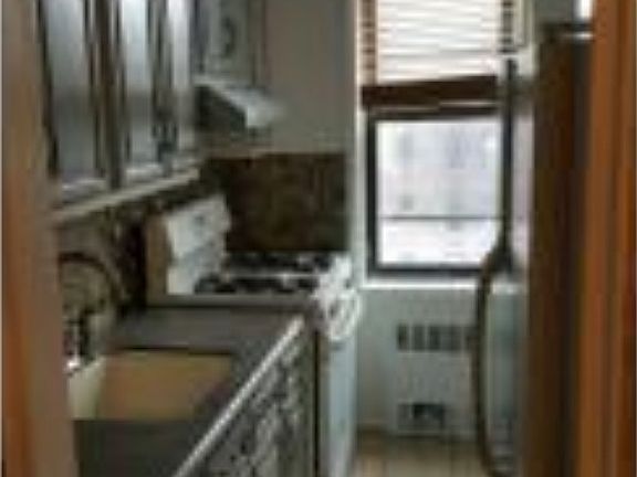 4th image of 2220 Burnett St APT 6C