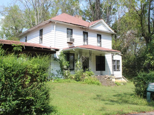 847 Leigh Ave, Pennington Gap, VA 24277