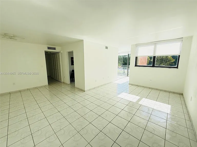 9440 W Flagler St #305 — Photo 1