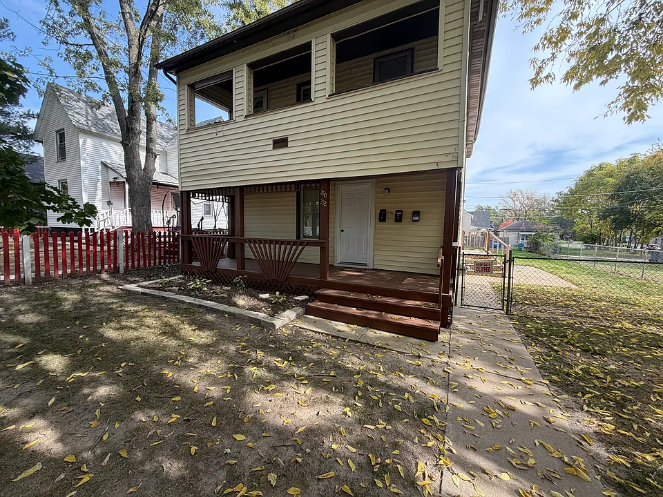 250 N 6th Ave #1