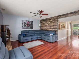 10965 Carmel Crossing Rd, Charlotte, NC 28226